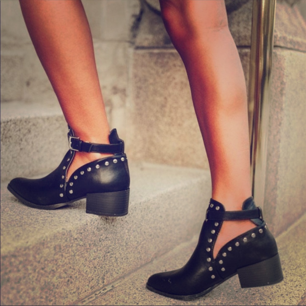 Edgy Side Cut Studded Booties - Picture 4 of 8
